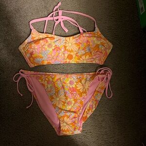 Women’s swimwear